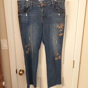 🌷Democracy embroidered ankle jeans